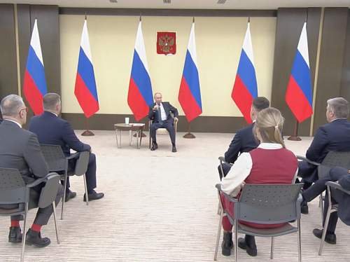 «Плывут, куда надо»: Путин на встрече с учёными пошутил про смерматозоиды (ВИДЕО) «Плывут, куда надо»: Путин на встрече с учёными пошутил про смерматозоиды (ВИДЕО)