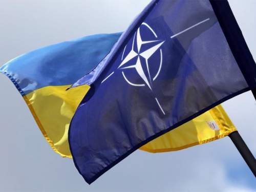 Украина потребовала принять её в НАТО, выставив ультиматум