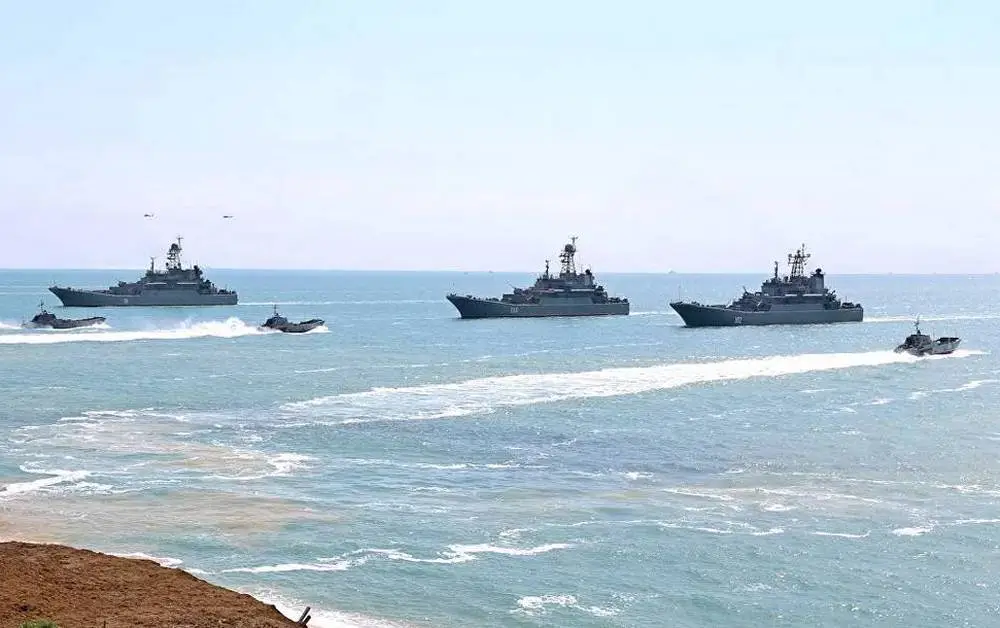 Российские корабли покинули свою базу в сирийском Тартусе