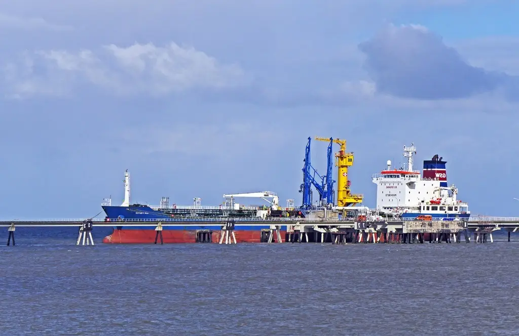 Тихий протест: экспорт нефти из России резко увеличился на фоне кризиса в ОПЕК+