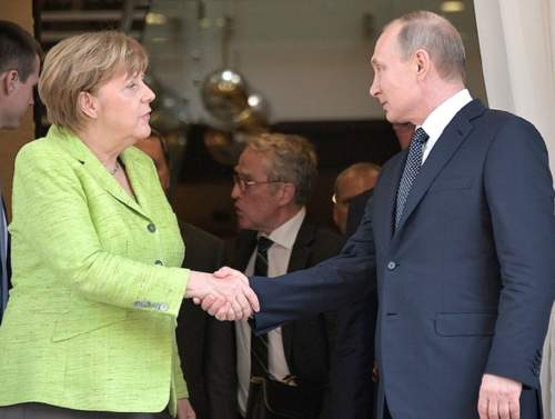 Стала известна реакция Меркель на извинения Путина за лабрадора Кони во время переговоров (ВИДЕО)