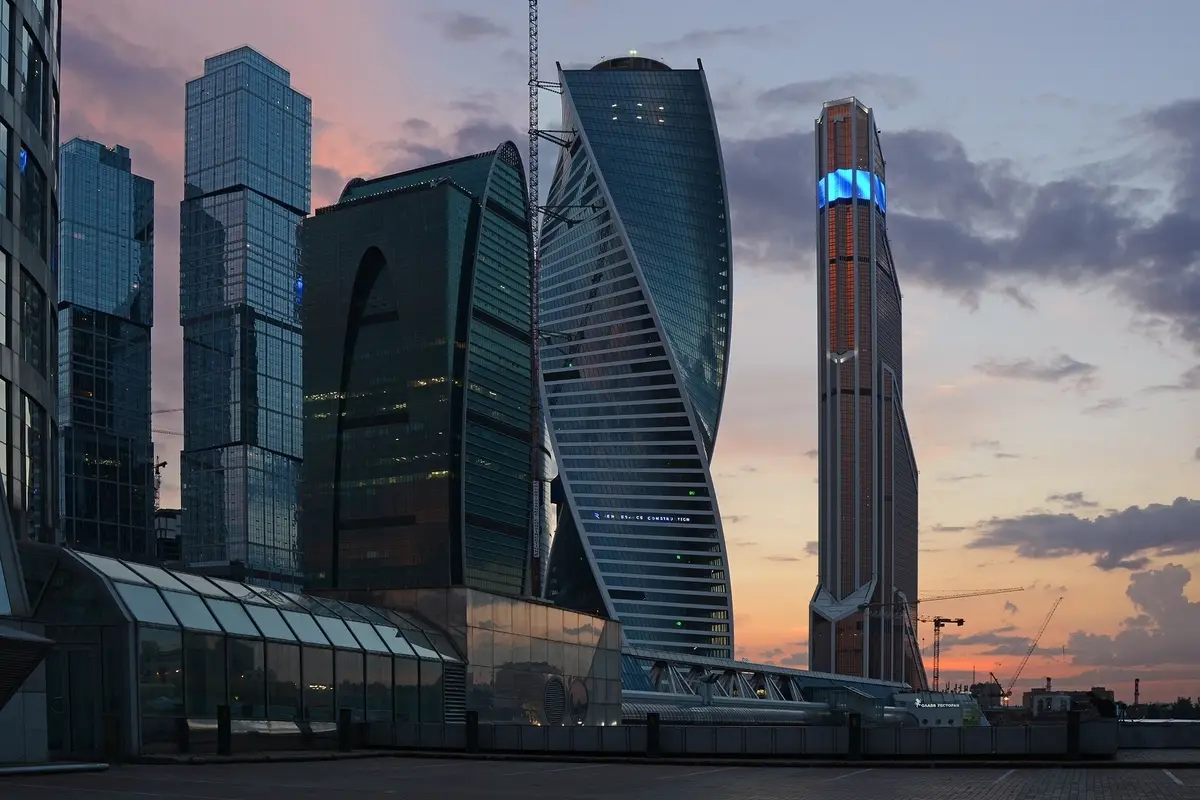 The Economist: российский бизнес начинает нести издержки военной экономики The Economist: российский бизнес начинает нести издержки военной экономики