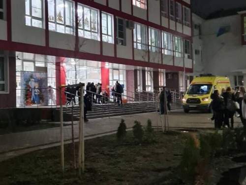 В Краснодарском крае произошла поножовщина в школе: восьмиклассник ранил троих учеников (ФОТО, ВИДЕО)