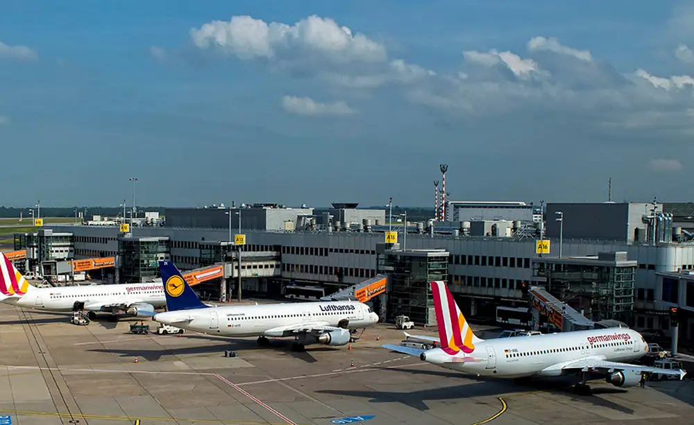 Немецкому высокомерию пришел конец: авиакомпания Lufthansa может сменить прописку Немецкому высокомерию пришел конец: авиакомпания Lufthansa может сменить прописку