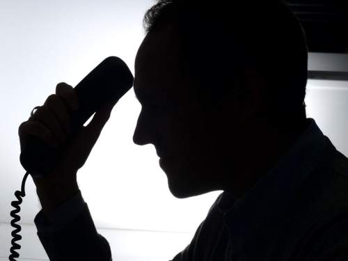 ФСБ раскрыла сеть call-центров мошенников, обманувших 100 тысяч человек