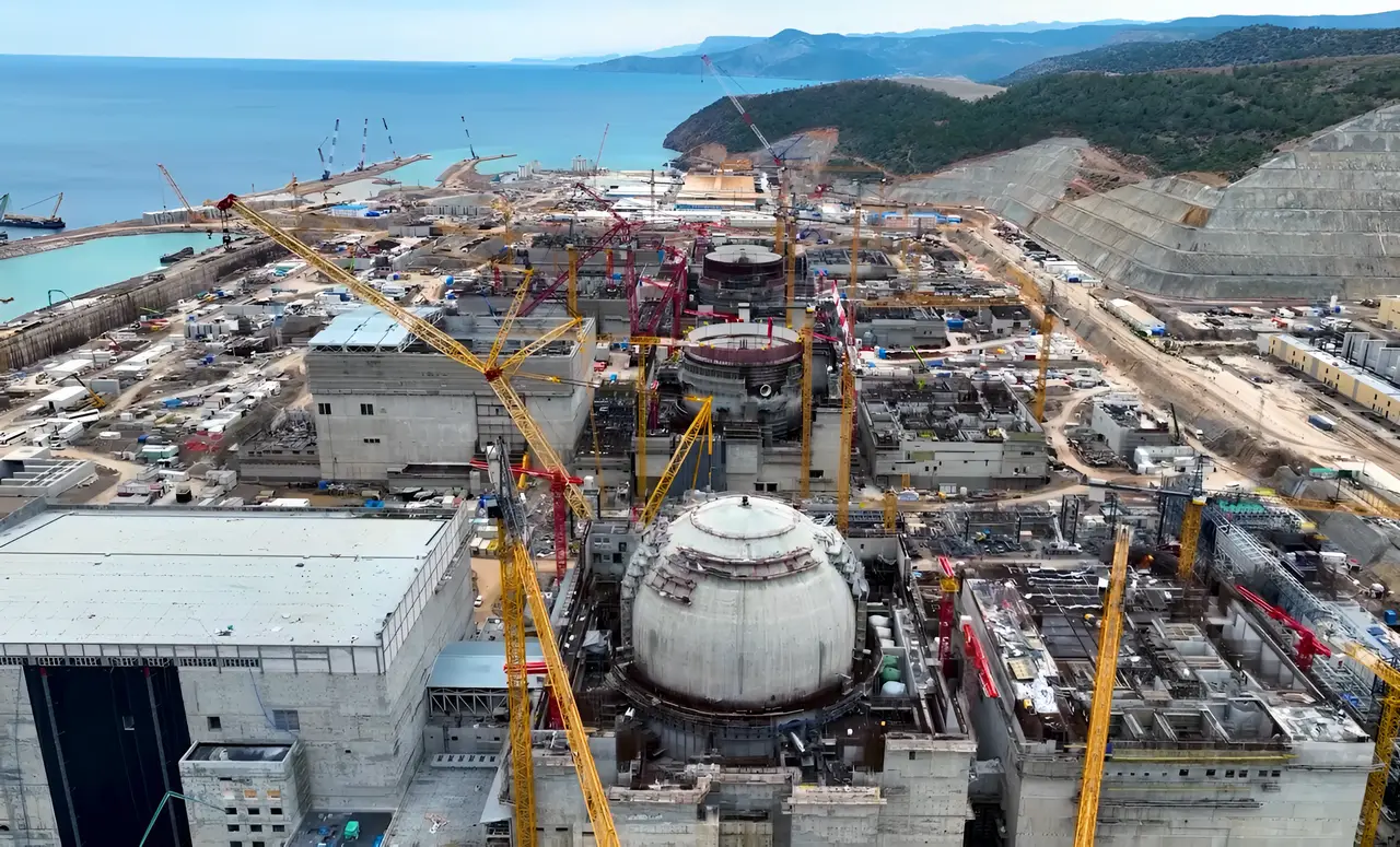 «Не допустить запуска»: в США «поставили задачу» для ВВС Израиля уничтожить турецкую АЭС «Аккую»