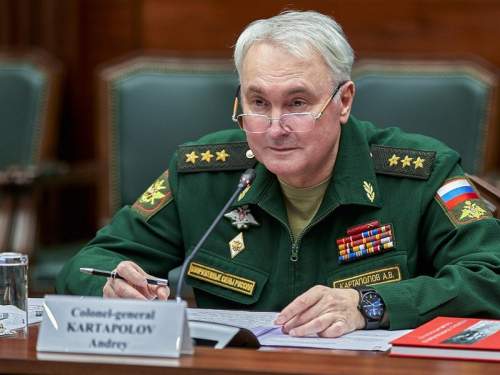 «Не дождутся!»: в автомобиль депутата Андрея Картаполова подложили бомбу