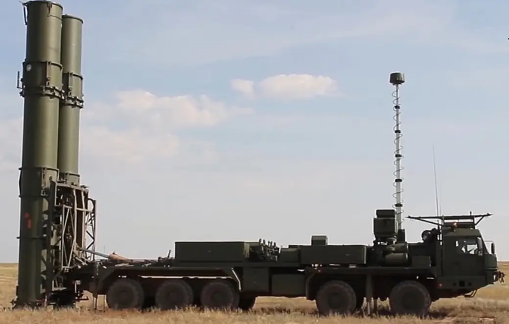 В Генштабе сообщили о формировании первого полка, вооруженного ЗРС С-500 «Прометей»