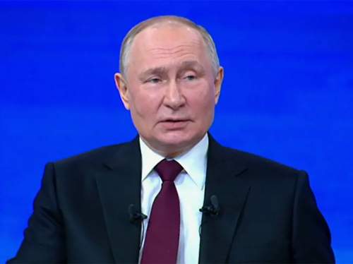 «Итоги года»: Владимир Путин проводит прямую линию и большую пресс-конференцию (ВИДЕО)