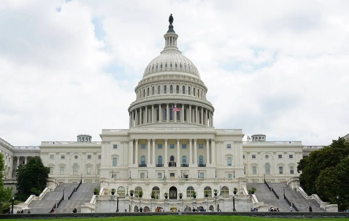 США оказались на грани правительственного кризиса из-за Трампа США оказались на грани правительственного кризиса из-за Трампа