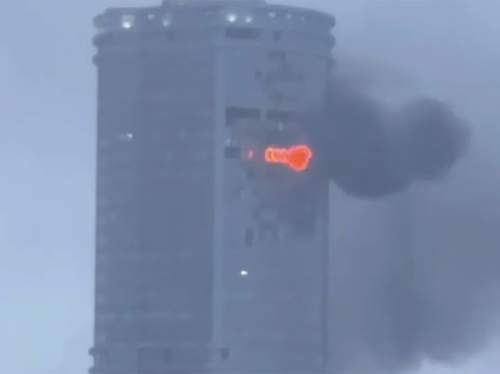 Момент удара БПЛА ВСУ по многоэтажке в Казани попал на видео (ВИДЕО)
