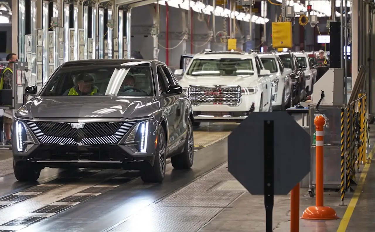 Рост тарифов при Трампе может привести к подорожанию американского автопрома Рост тарифов при Трампе может привести к подорожанию американского автопрома