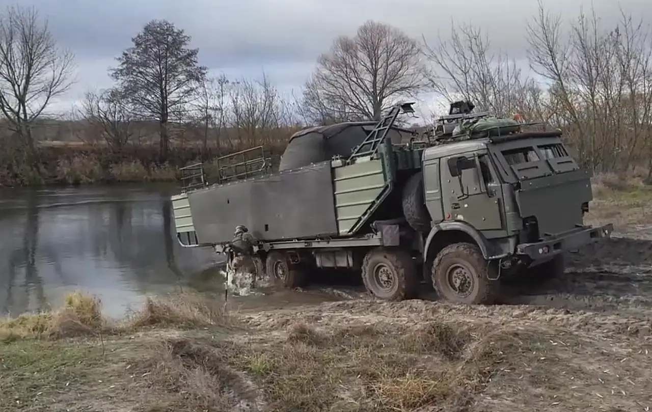 Бывший спикер Генштаба ВСУ: Россия перебрасывает понтоны и штурмовиков к Днепру Бывший спикер Генштаба ВСУ: Россия перебрасывает понтоны и штурмовиков к Днепру