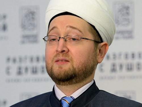 Муфтий Москвы назвал Деда Мороза вымышленным персонажем