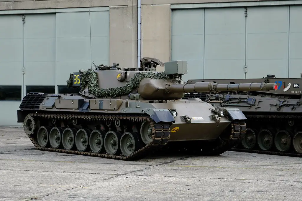 Forbes: Запад наладил поставки танков Leopard на Украину в нужных объемах Forbes: Запад наладил поставки танков Leopard на Украину в нужных объемах