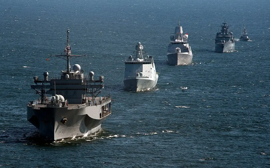 НАТО использует повреждение кабелей как повод нарастить свое присутствие на Балтике НАТО использует повреждение кабелей как повод нарастить свое присутствие на Балтике