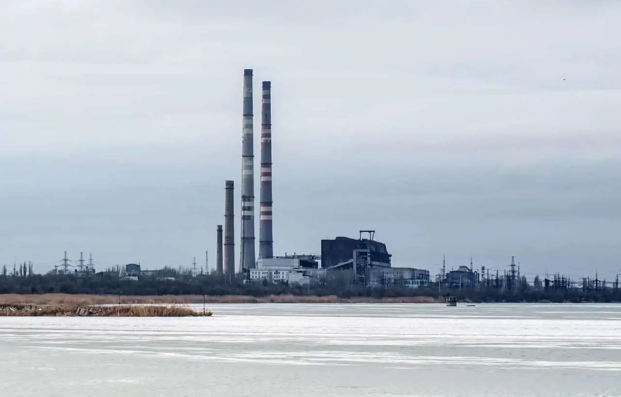 Российские штурмовики взяли под контроль Кураховскую ТЭС, зачистка промзоны города продолжается