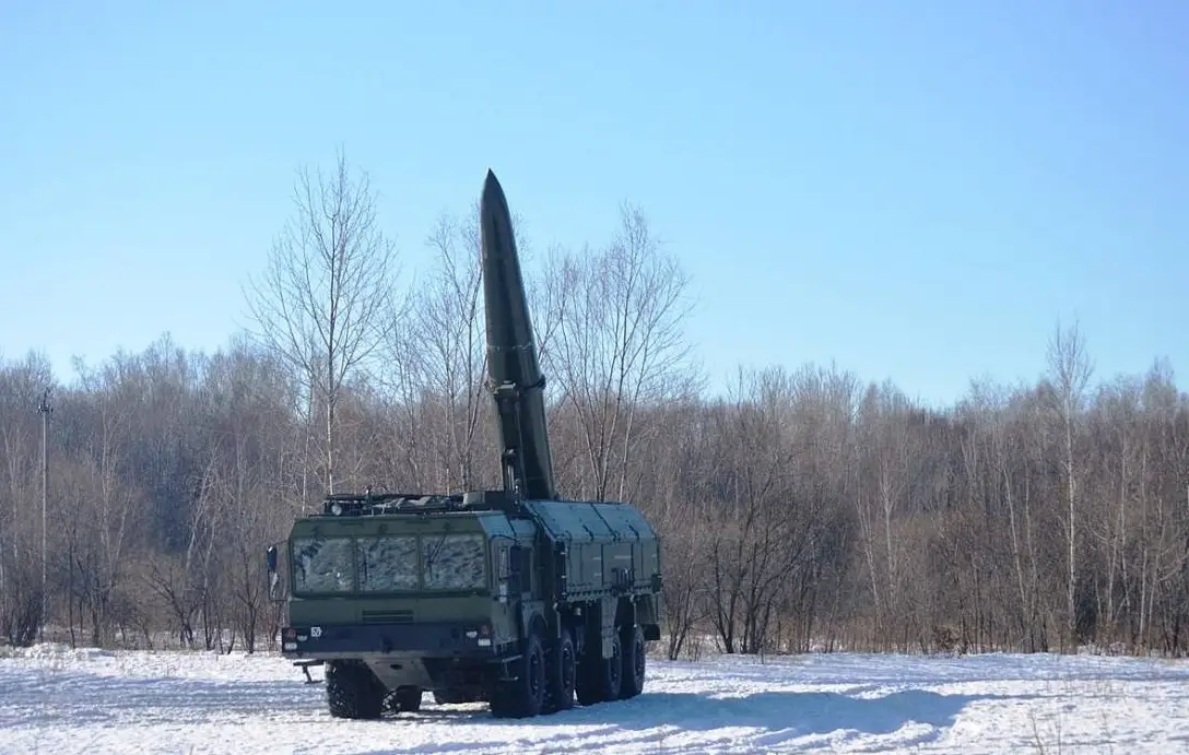 ОТРК «Искандер» оперативно отработали по скоплениям противника в Сумской и Харьковской областях ОТРК «Искандер» оперативно отработали по скоплениям противника в Сумской и Харьковской областях