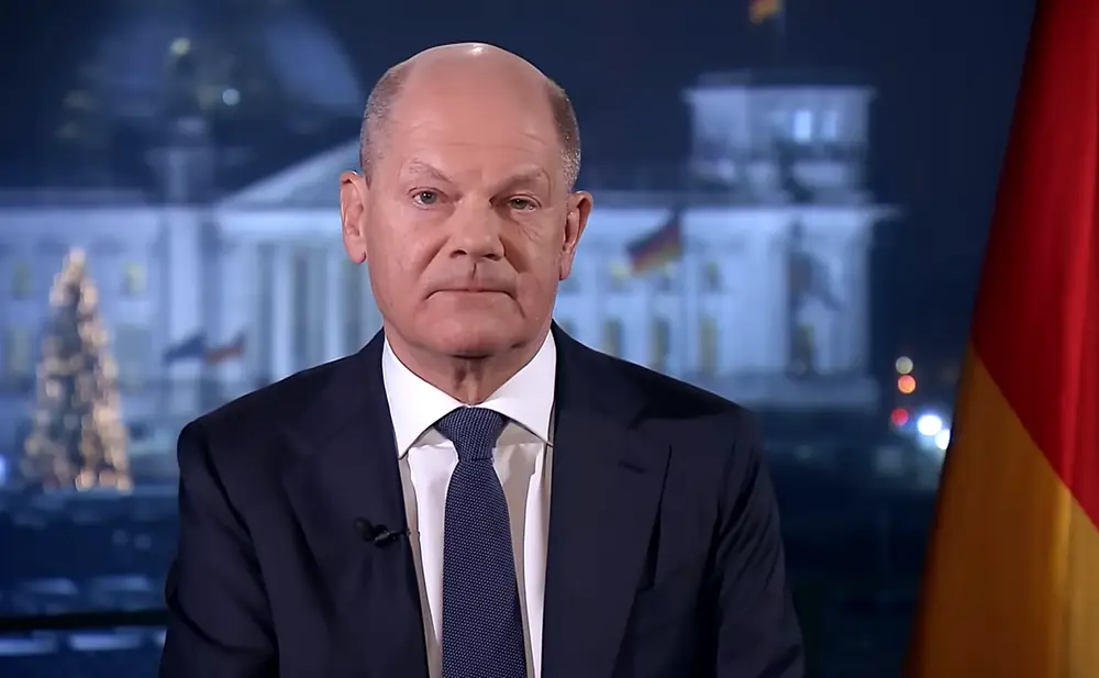 «Он выступает на стороне агентов Путина»: канцлер ФРГ ответил на оскорбления Маска, назвавшего его «дураком»
