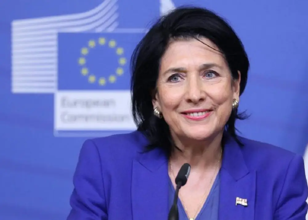 Зурабишвили сбежала к своим покровителям в США