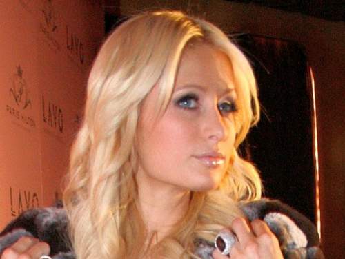 Пэрис Хилтон показала руины своего дома после пожара (ВИДЕО)