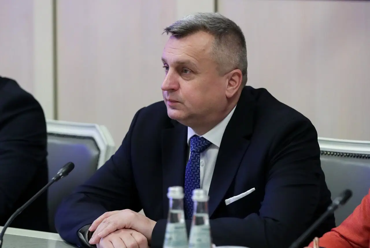 «У нас самих таких нет»: вице-спикер парламента Словакии показал Западу изобилие московских магазинов «У нас самих таких нет»: вице-спикер парламента Словакии показал Западу изобилие московских магазинов