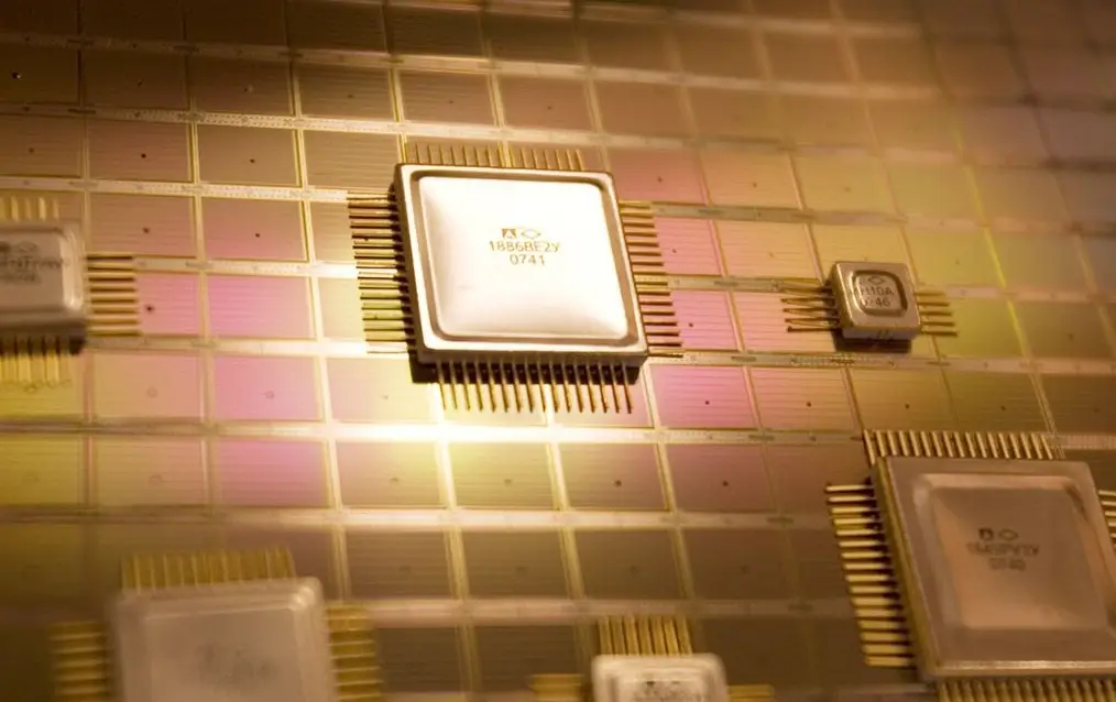 Альтернатива Китаю: Вьетнам поможет России с поставками полупроводников