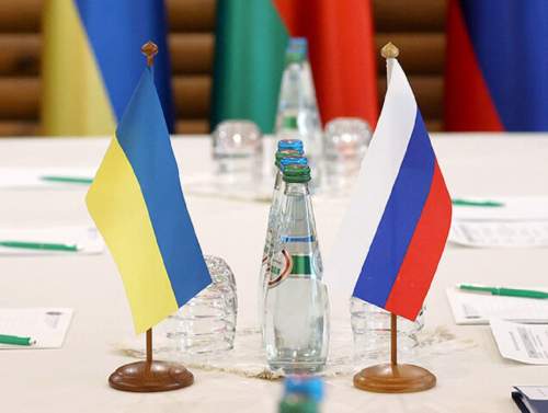 Bloomberg: Россия и Украина ведут в Катаре «ограниченные переговоры» Bloomberg: Россия и Украина ведут в Катаре «ограниченные переговоры»