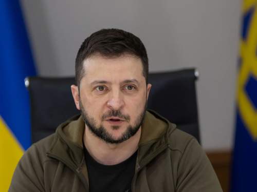 &laquo;Мы им тоже передадим привет&raquo;: Зеленский пригрозил России после паники в Киеве во время визита Стармера (ФОТО)