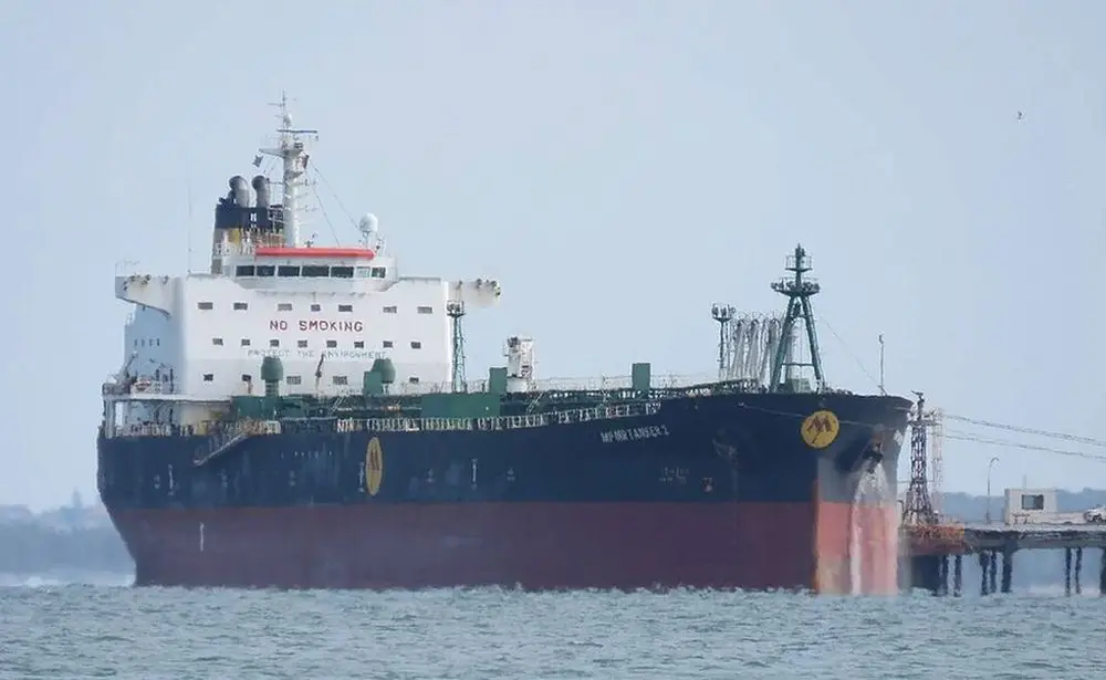 Ссора Трампа с Канадой и Мексикой открывает дорогу для российской нефти Ссора Трампа с Канадой и Мексикой открывает дорогу для российской нефти