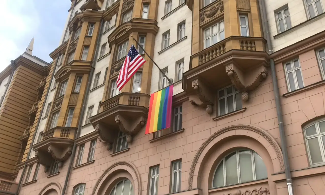 Трамп объявил войну ЛГБТ*, запретив вывешивать ее флаги на правительственных зданиях Трамп объявил войну ЛГБТ*, запретив вывешивать ее флаги на правительственных зданиях