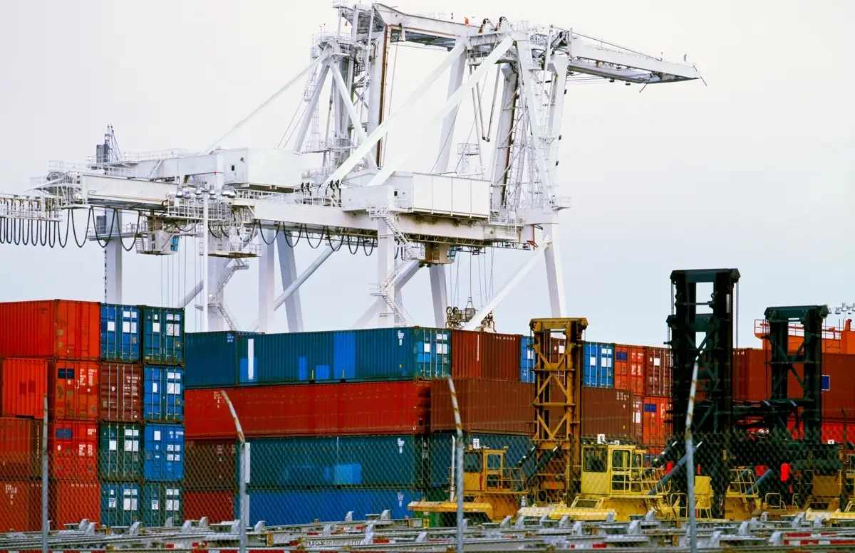 Мир стремится к тому, чтобы перестать замечать США – FT