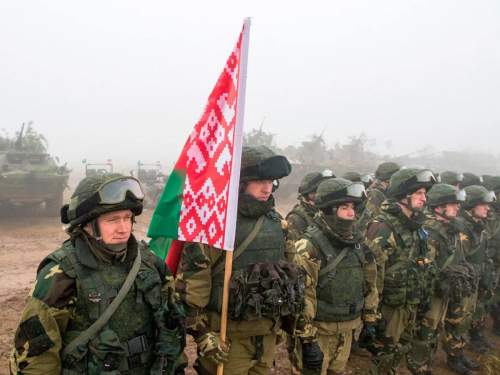 15 тысяч военных ВСУ стянуты на границу Украины с Белоруссией 15 тысяч военных ВСУ стянуты на границу Украины с Белоруссией