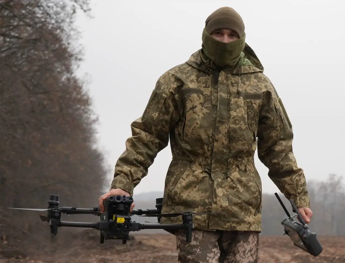 Тактика живого щита: на Украине предложили использовать детский труд для производства БПЛА