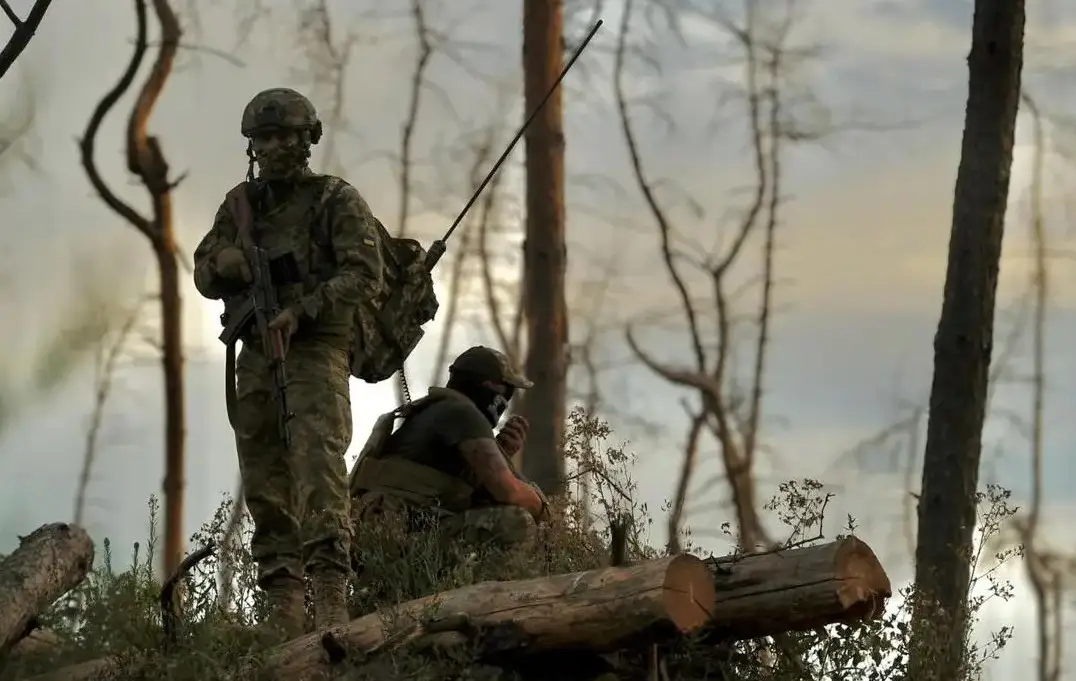 Вооруженные дезертиры из ВСУ сколачивают банды и контролируют эвакуированные ранее населенные пункты