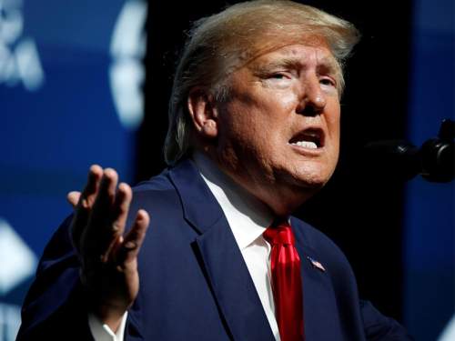 &laquo;Очень серьезно&raquo;: Трамп заявил, что обсуждает с РФ завершение СВО