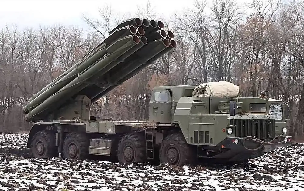 Залп кассетными снарядами из РСЗО «Торнадо-С» лишил противника 35 единиц различной техники в Сумской области Залп кассетными снарядами из РСЗО «Торнадо-С» лишил противника 35 единиц различной техники в Сумской области