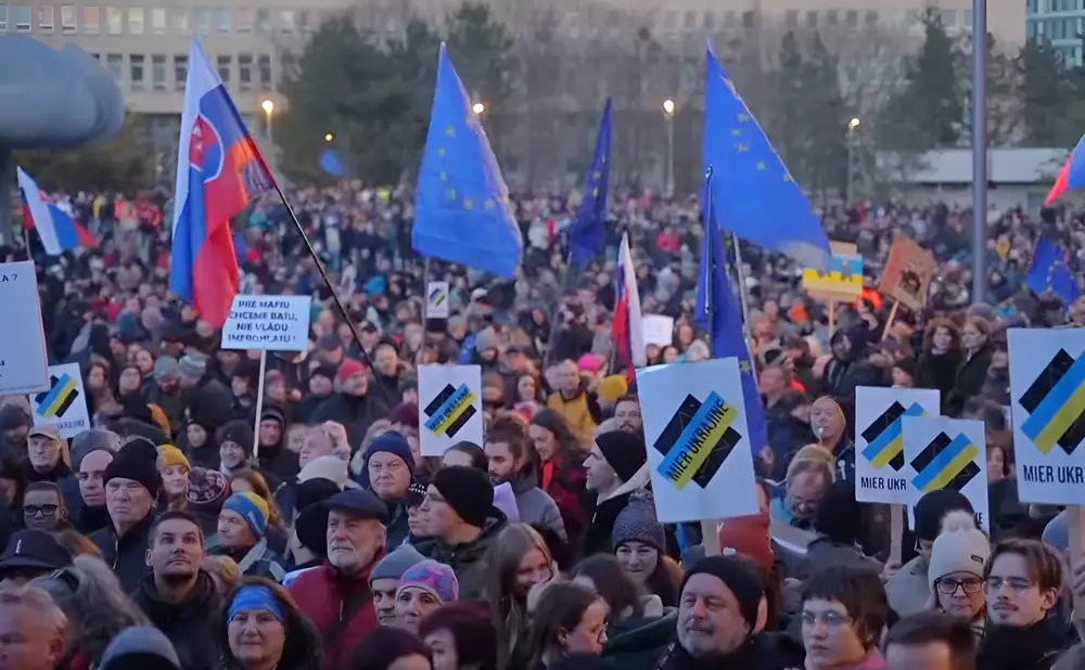 У протестующих в Словакии есть конкретный план по занятию правительственных зданий – Фицо У протестующих в Словакии есть конкретный план по занятию правительственных зданий – Фицо