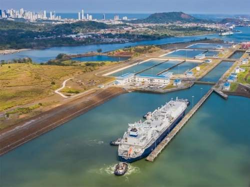Госдеп: Панама отменила плату за проход судов США через Панамский канал