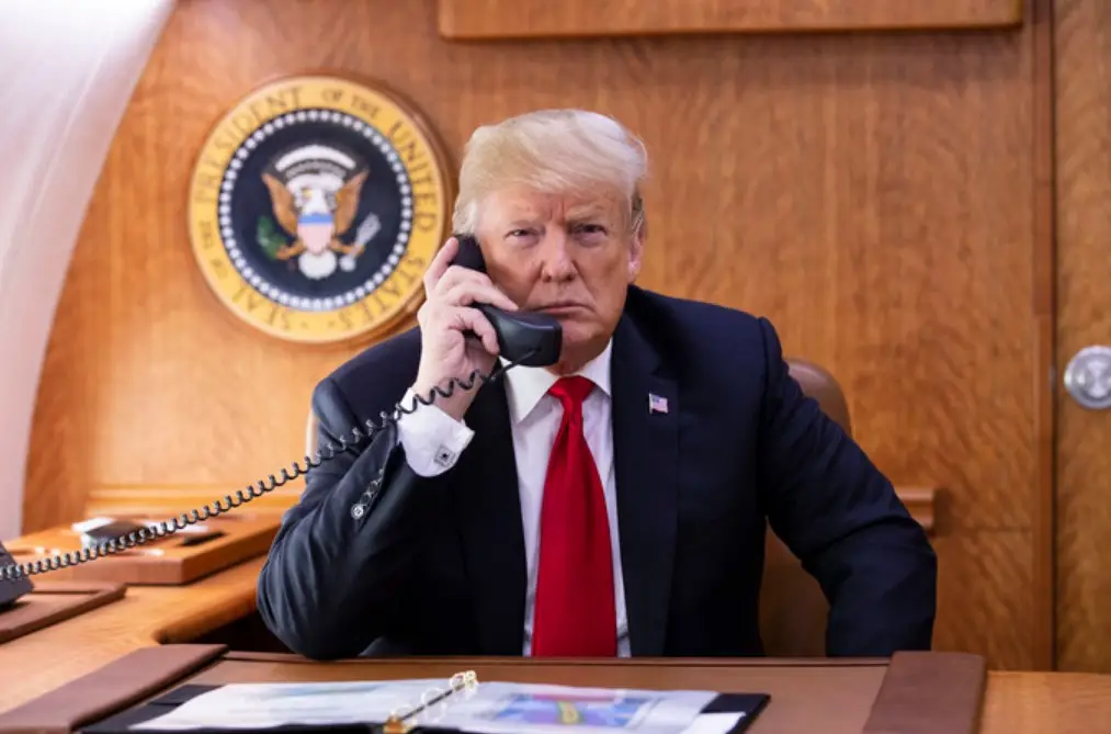 Трамп и Путин сегодня провели первый телефонный разговор