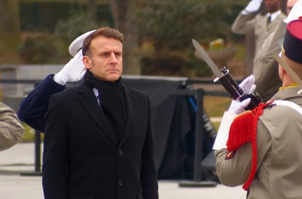 Макрон объявил себя гарантом мира и безопасности в Европе