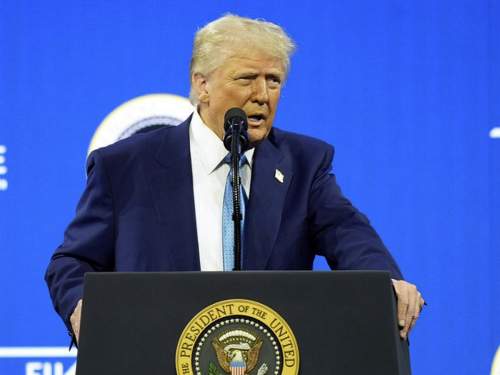 Le Point: Трамп может приехать в Москву на 9 мая