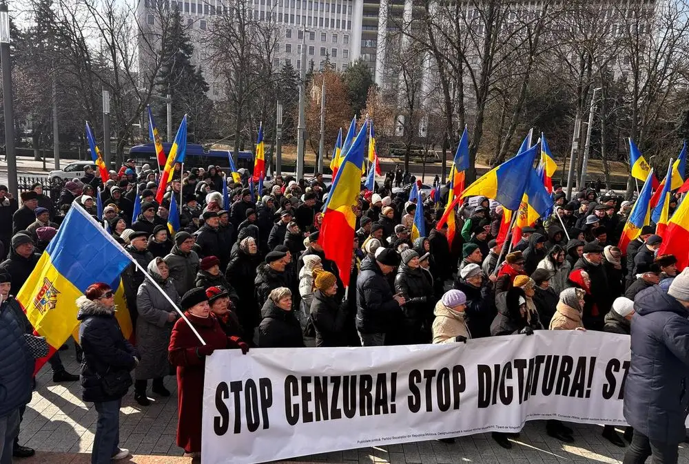 ЕС начал шантаж Молдовы, но в Кишиневе вышли на протест социалисты