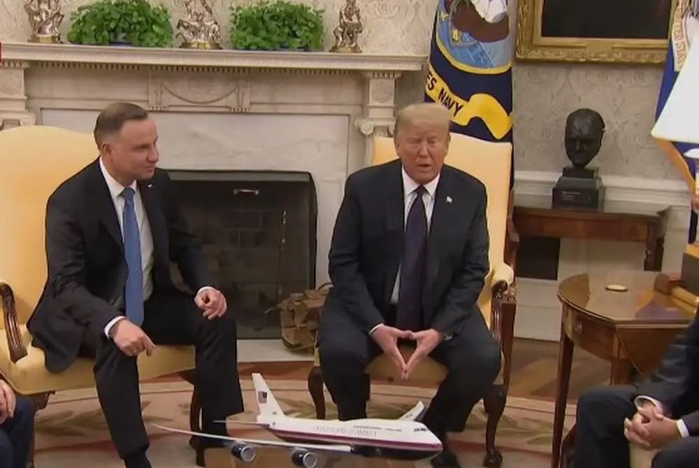 Дуда за 10 минут уговорил Трампа сохранить военное присутствие США в Польше