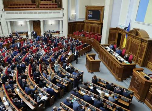 Верховная Рада Украины не смогла вернуть легитимность Зеленскому