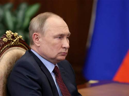 «Пускай посидят дома и подумают, как дошли до жизни такой»: Путин заявил, что Европа не имеет права ничего требовать от РФ «Пускай посидят дома и подумают, как дошли до жизни такой»: Путин заявил, что Европа не имеет права ничего требовать от РФ