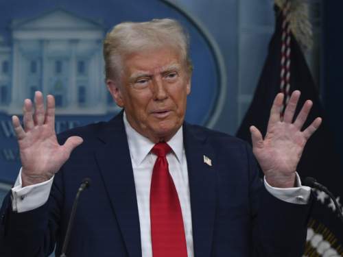 Трамп пообещал помочь Украине вернуть «как можно больше территорий» Трамп пообещал помочь Украине вернуть «как можно больше территорий»