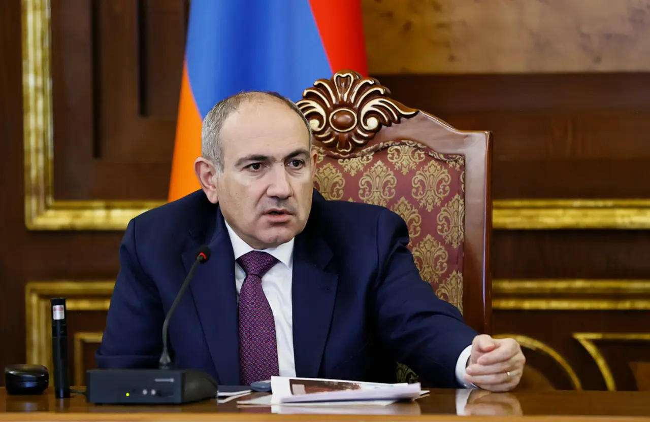Ереван со скандалом избавляется от дружбы с Кремлём Ереван со скандалом избавляется от дружбы с Кремлём