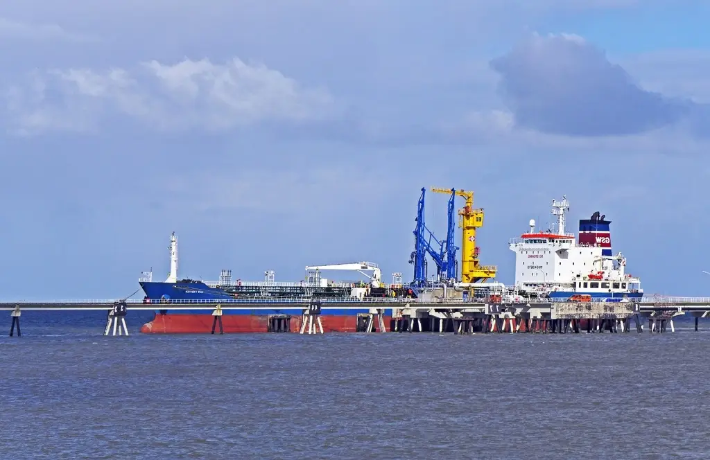России удаётся восстановить поставки нефти в Китай России удаётся восстановить поставки нефти в Китай