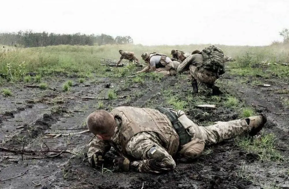ЕС хочет сформировать из обученных по стандартам НАТО украинских военных костяк своей армии ЕС хочет сформировать из обученных по стандартам НАТО украинских военных костяк своей армии
